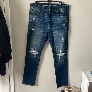 American Eagle Outfitters Men's Slim Fit Distressed Denim Jeans